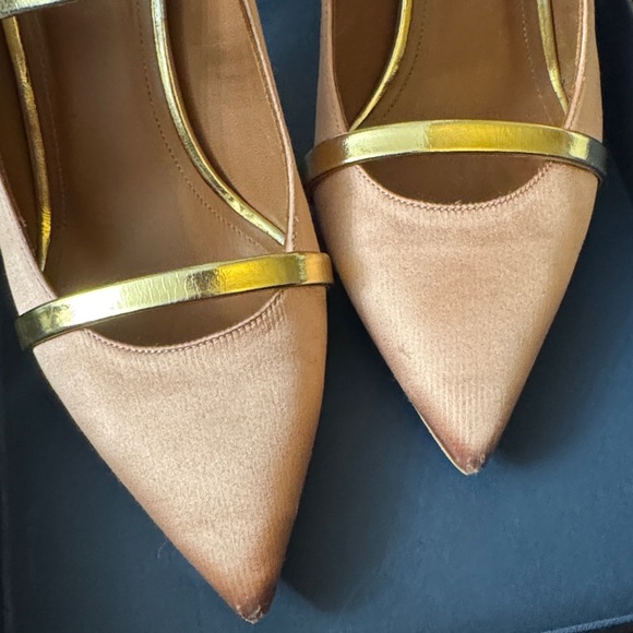 Authentic Used Malone Souliers Pink Blush and Gold Women's 70MM Heels Size 37 - Picture 2 of 16